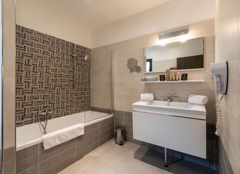 Fotocamera superiore, Hôtel A Casa Di Mà 4 étoiles Calvi Lumio