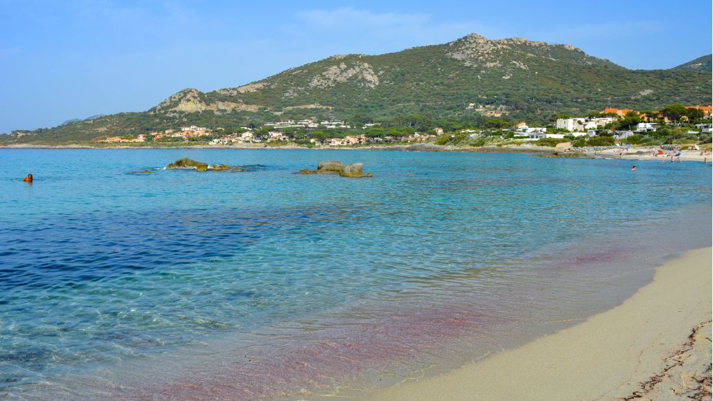 Plage de Sant’Ambroggio, Hôtel A Casa Di Mà 4 étoiles Calvi Lumio